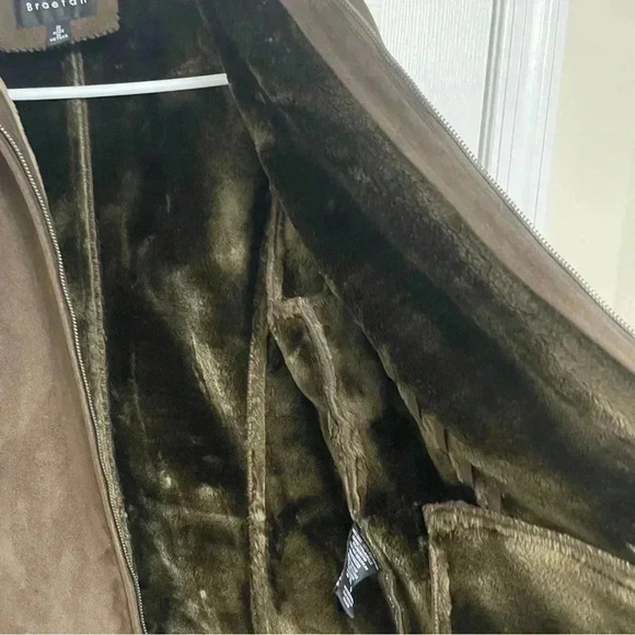 Warm Cozy and Beautiful Braetan Coat Size Small - Picture 10 of 12